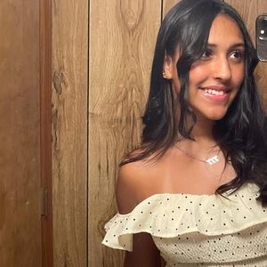 Meet your Posher, Luíza